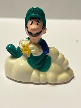 Vintage 1989 Nintendo Of America Luigi Cloud Figure Holding Yellow Star